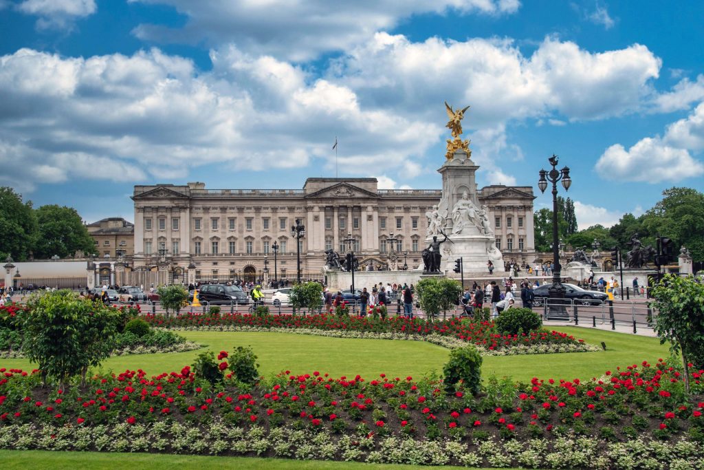 St. James's Park to Buckingham Palace
